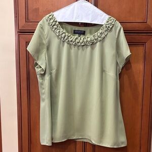 Jones New York Olive Ruffle Blouse